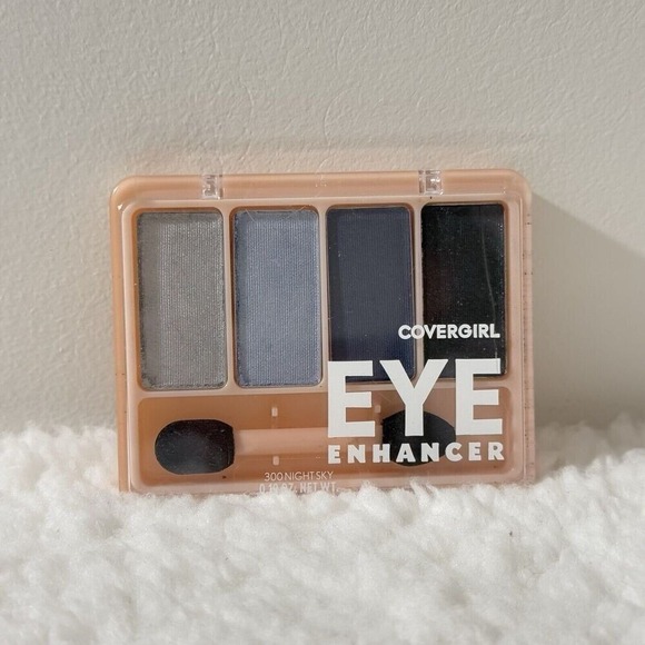 COVERGIRL Other - Covergirl Eye Enhancers Eyeshadow Palette Quad 300 Night Sky Blue Black Gray New